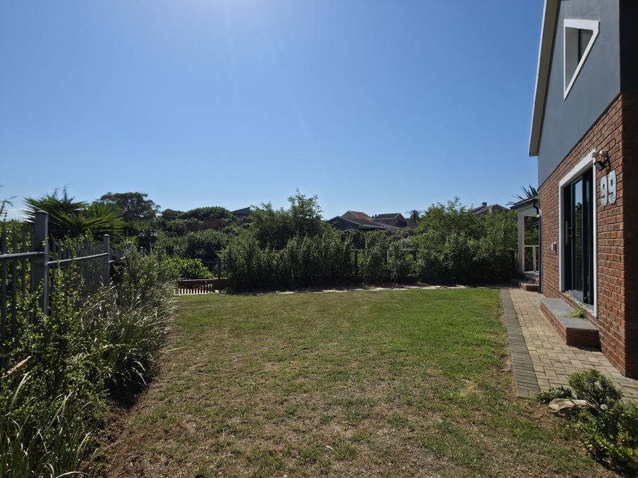5 Bedroom Property for Sale in Noorsekloof Eastern Cape